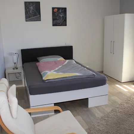 Am Gilsbach * Borken (Hessen)